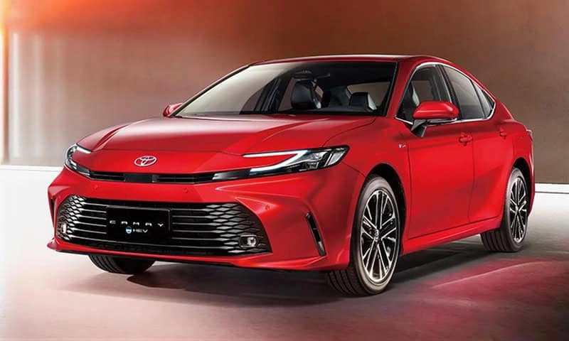 Đánh Giá Toyota Camry 2025: Sang Trọng Và Tiết Kiệm