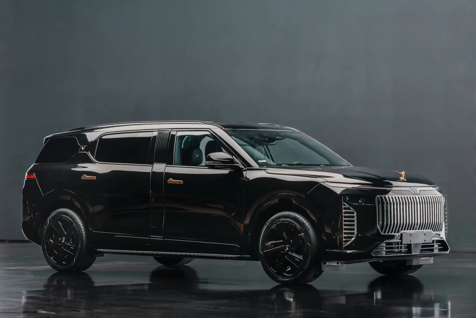 Lạc Hồng 900 LX - Chiếc xe đưa di sản Việt vào ngôn ngữ thiết kế hiện đại